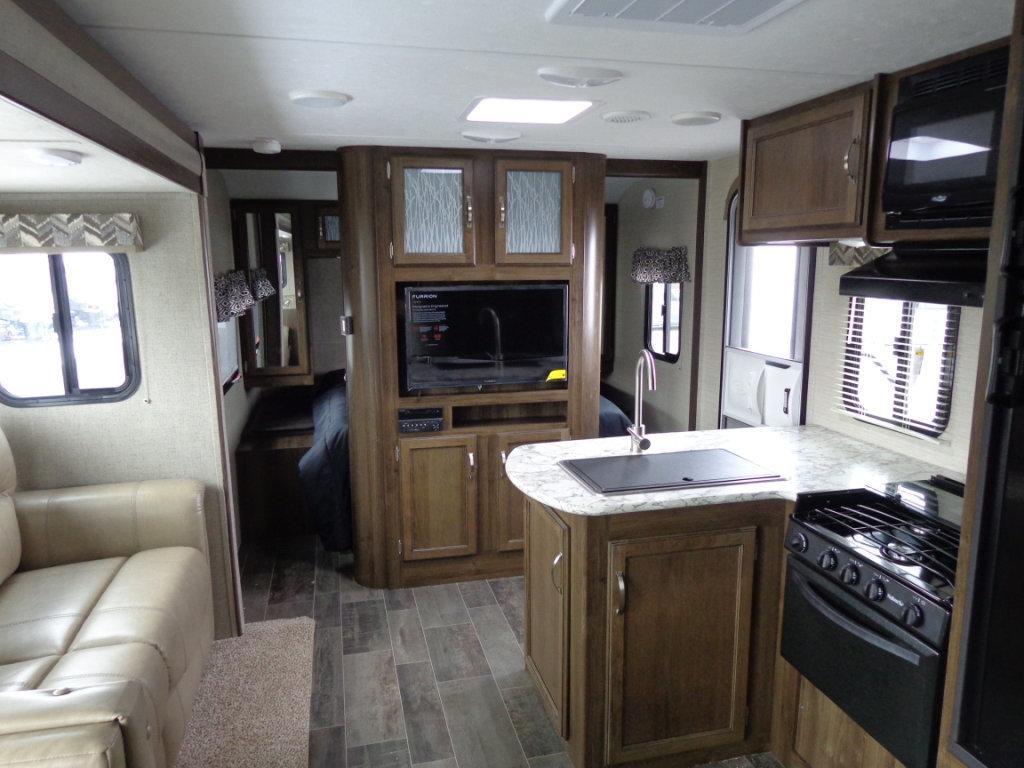 坎莫尔 Rundle Mountain Rv Park酒店 外观 照片